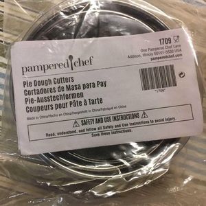 Pampered Chef pie dough cutters